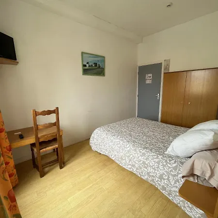L'entracte Otel *